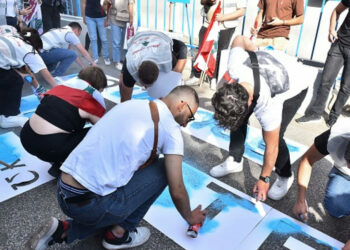 Retrieving data. Wait a few seconds and try to cut or copy again.