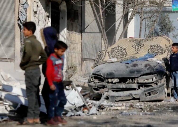 La Turchia dichiara di nuovo guerra ai curdi e trova il sostegno iraniano: sulla pelle dei civili un conflitto sempre più internazionale