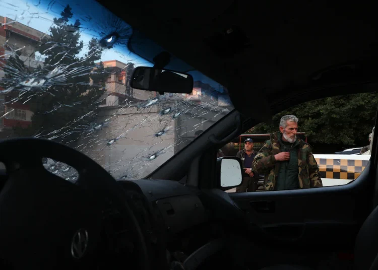 Syrian president signs deal with Kurds, grapples with sectarian killings