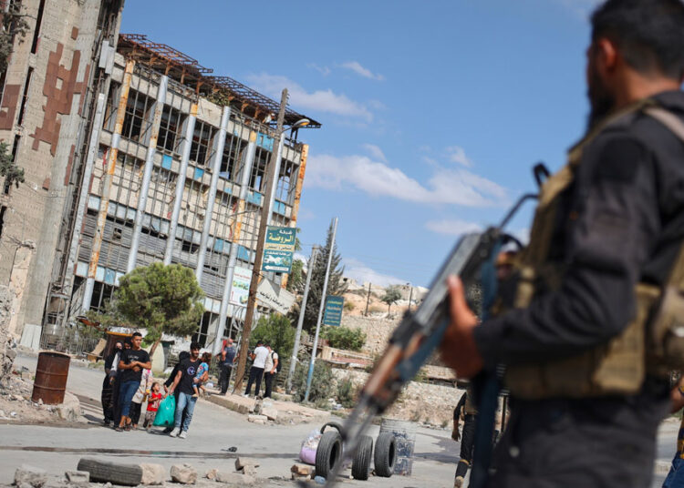 La Siria dopo Assad: le speranze per i diritti e la realtà delle violenze settarie. Così le Ong cercano di raccontare la situazione sul campo